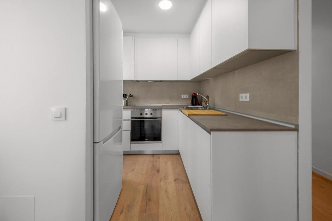 2 Bedrooms 1 Bathroom Furnished - Delicias - Bright - Mintystay Madri Exterior foto